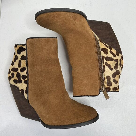 Very Volatile Size 7.5 Bootie Chatter Leopard Leather Calf Hair Stack Heel Brown - Picture 5 of 13